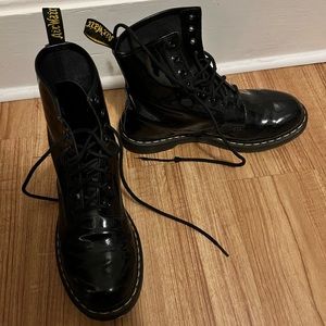 Dr. Marten’s 1460 lace up boots